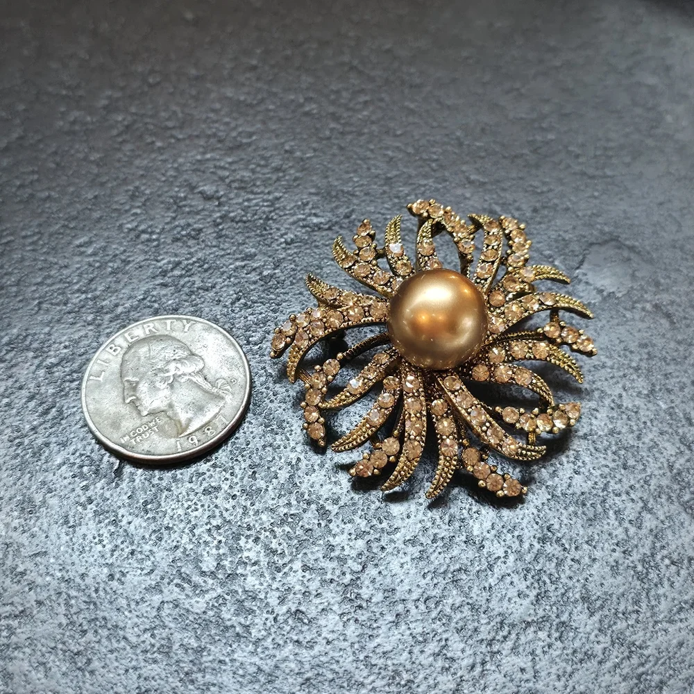 Vintage-Style Champagne Pearl & Rhinestone Sunburst Brooch Pin And Pendant